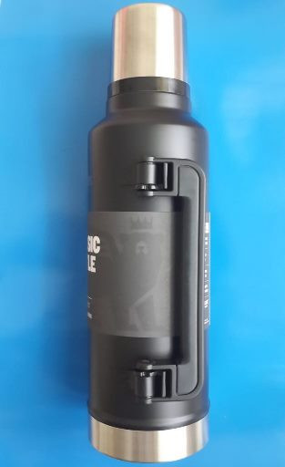 Легендарный классический термос Stanley с ручкой 1.9 л.