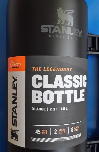 Легендарный классический термос Stanley с ручкой 1.9 л.
