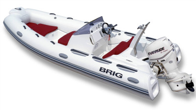 Лодка надувная моторная с пластиковым днищем BRIG RIB EAGLE E480L