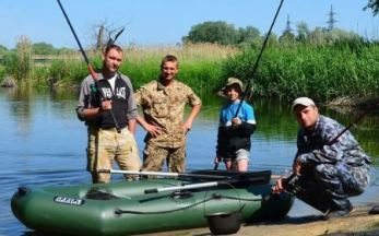 Лодка надувная гребная Ладья ЛТ-250АЕС, баллон 30см, подвижное сиденье, слань-коврик